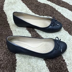 Black leather Lands’ End flats